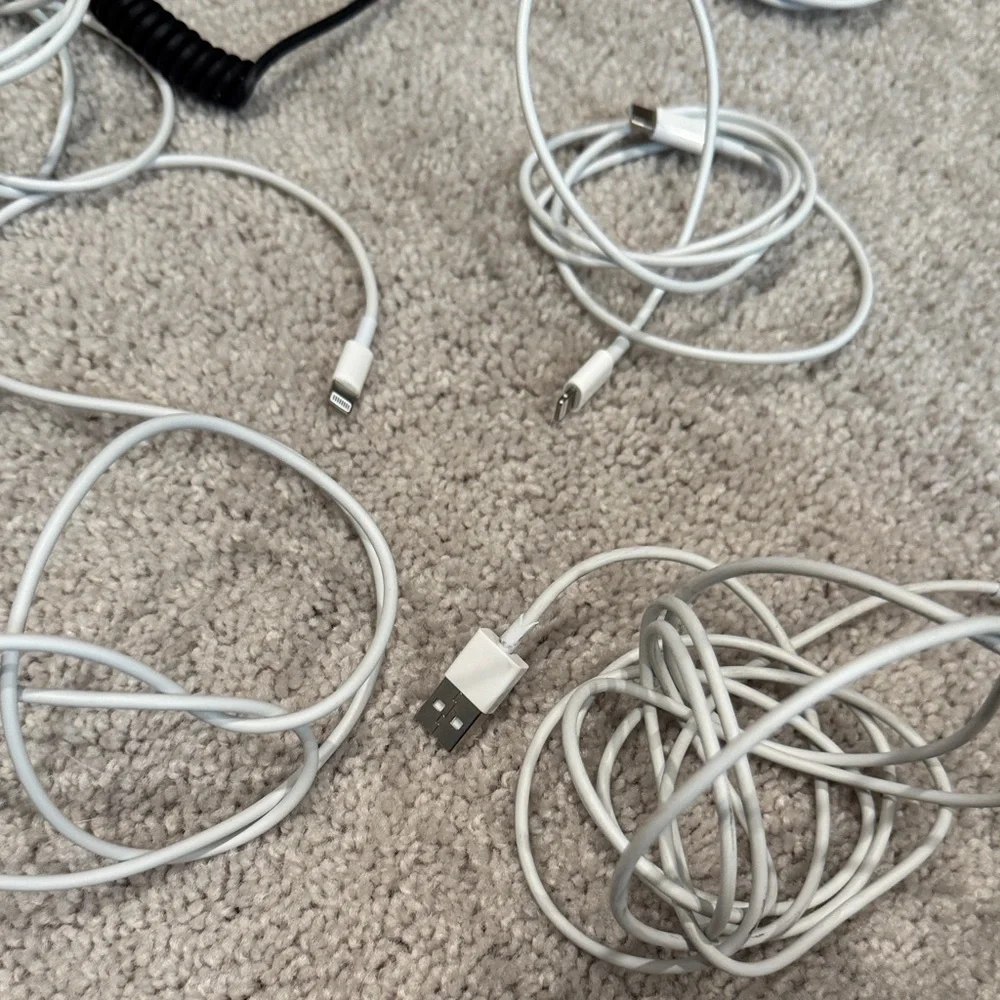 Set of 10 lightning chargers